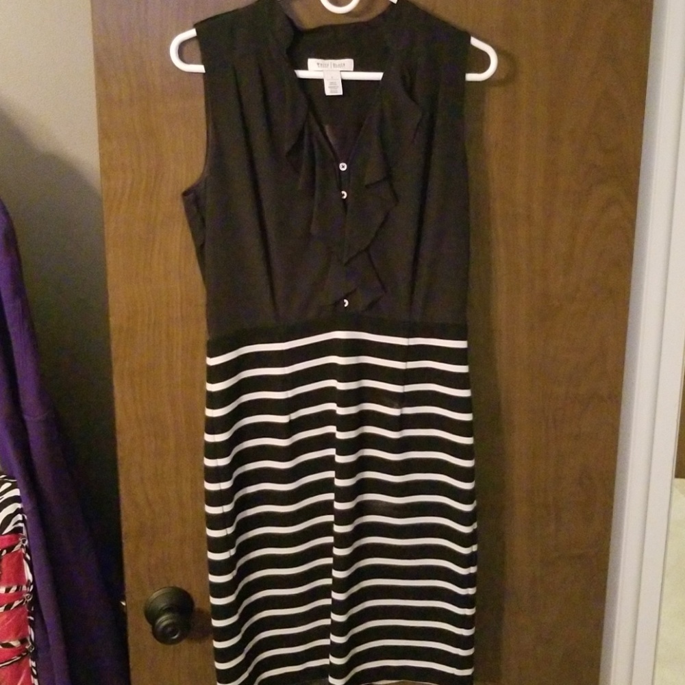 Unique White House Black Market Dress